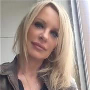 Dalla prima alla quinta elementare anche nella lingua italiana. Attualmente insegno nell’istituto comprensivo NASI SCUOLA PRIMARIA CALVINO